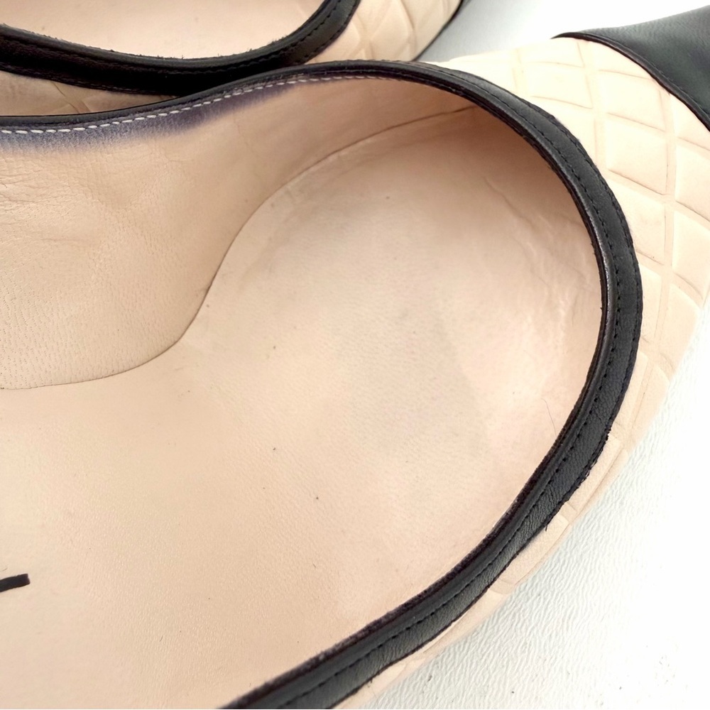 CHANEL || Beige Quilted Leather Black Cap Toe Pointed Pumps Heels EU 37 - Picture 9 of 16